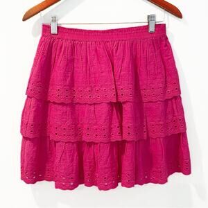 House of Harlow Tiered Eyelet Lace Mini Skirt Fuchsia Size Small EUC